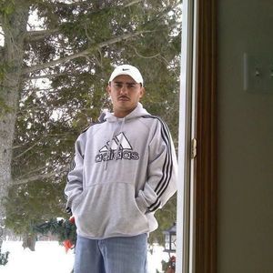 Meet your Posher, Dennis